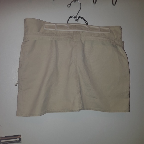 Ladies mini skirt - Picture 2 of 3